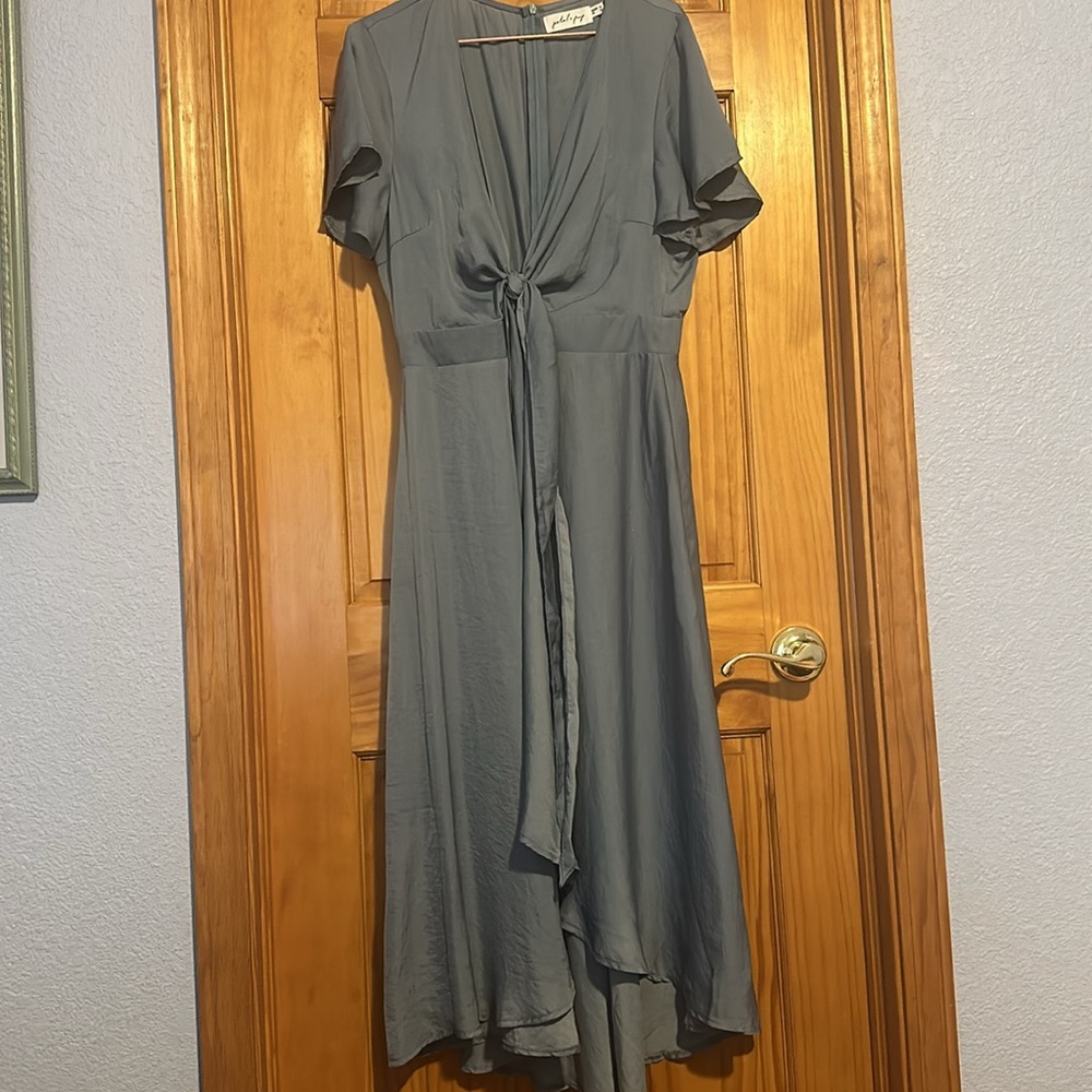petal + pup high low tie front dress, size US 10
